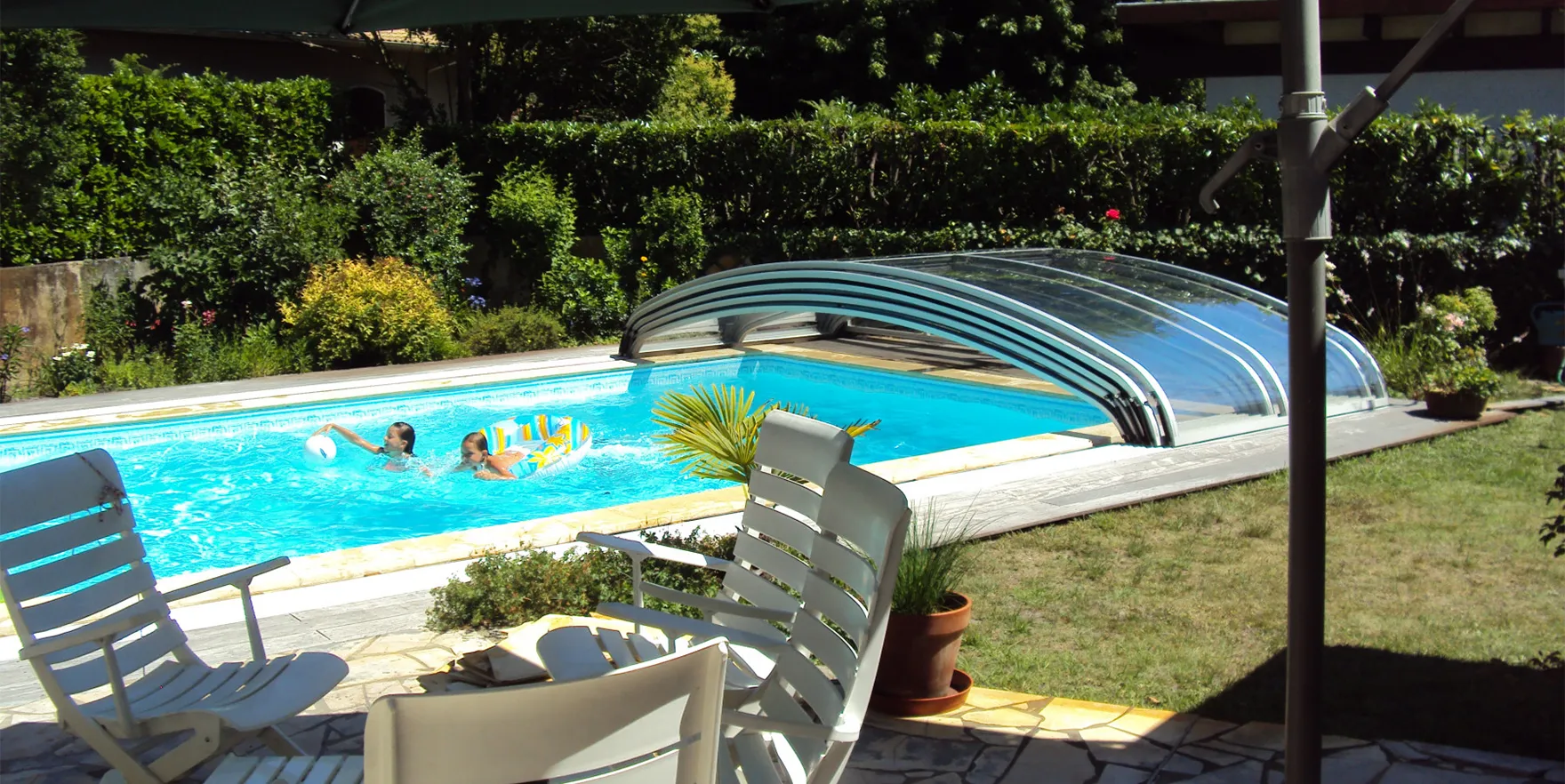 Abri de piscine Cintral — réalisation sur mesure