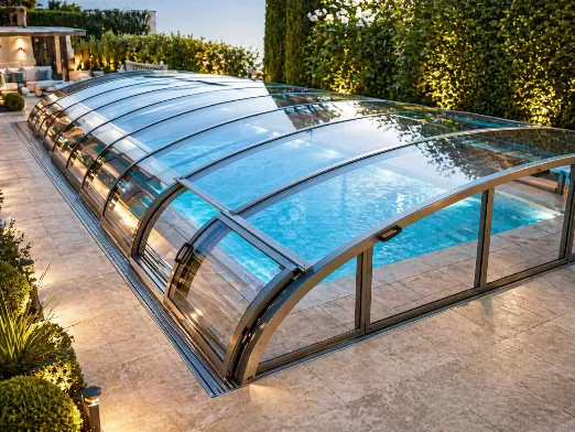 Abri de piscine mi-haut